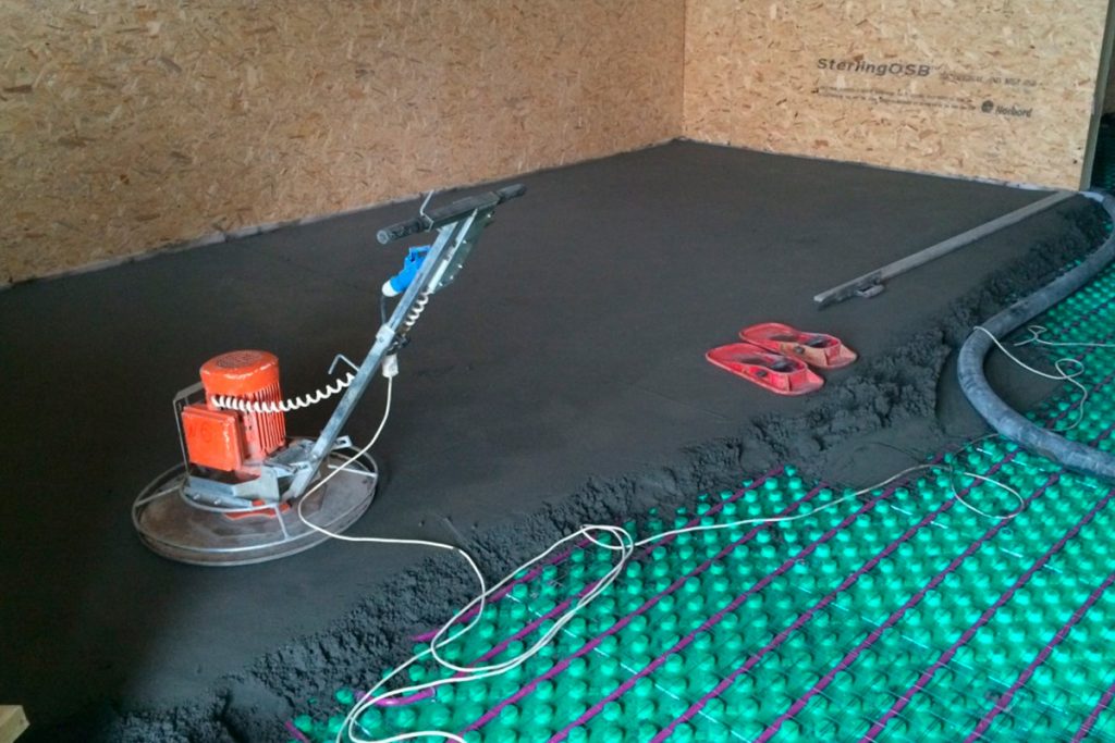 Polusuhaya styazhka na teplyj pol