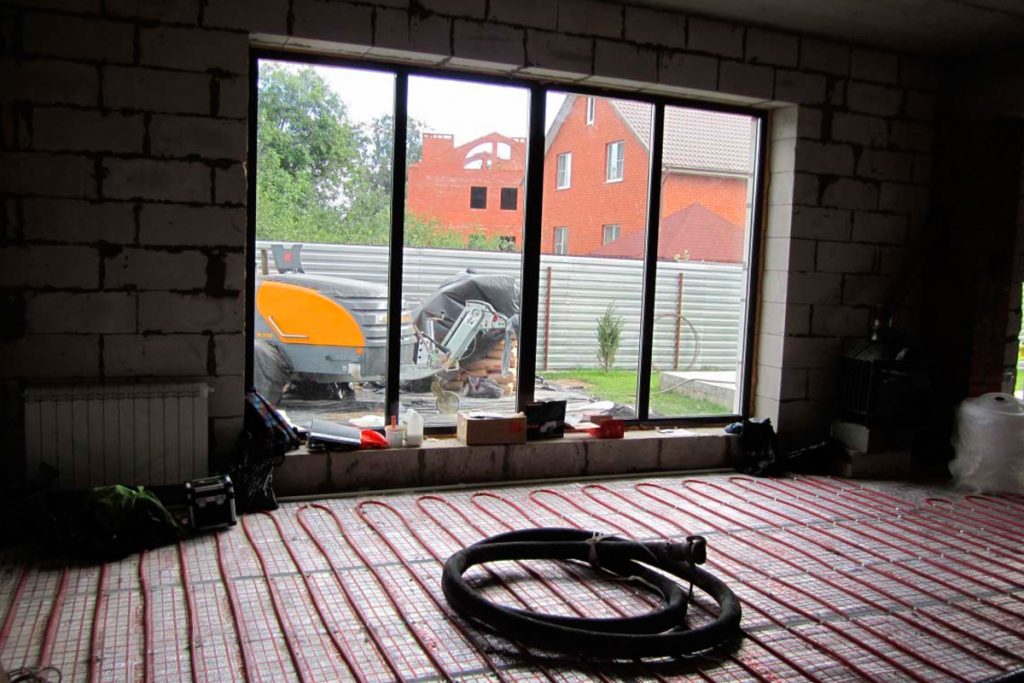 Styazhka pola v kottedzhe